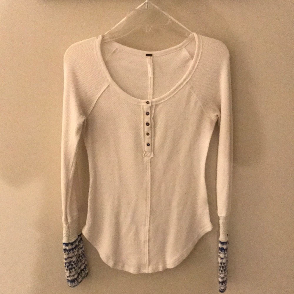Cream and blue thermal